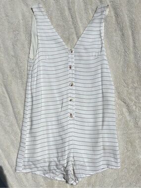 Sabo Skirt White Gray Stripe Sleeveless Button Front Playsuit Romper w pockets